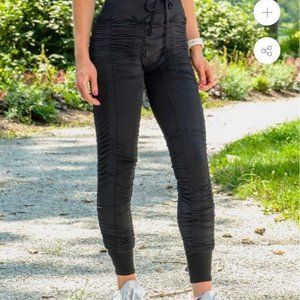 AGOGIE Women's +20 Resistance Pants EUC Black